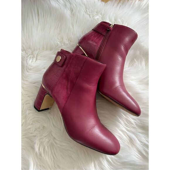 White House Black Market Sangria Heel BootSize 8M red chunky heels - Picture 1 of 8